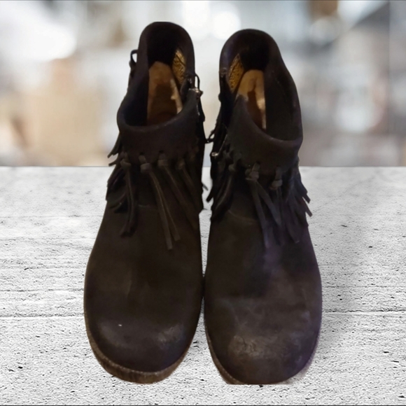 Like new UGGs Shenendoah Australia boots/booties size 8 - Picture 2 of 14